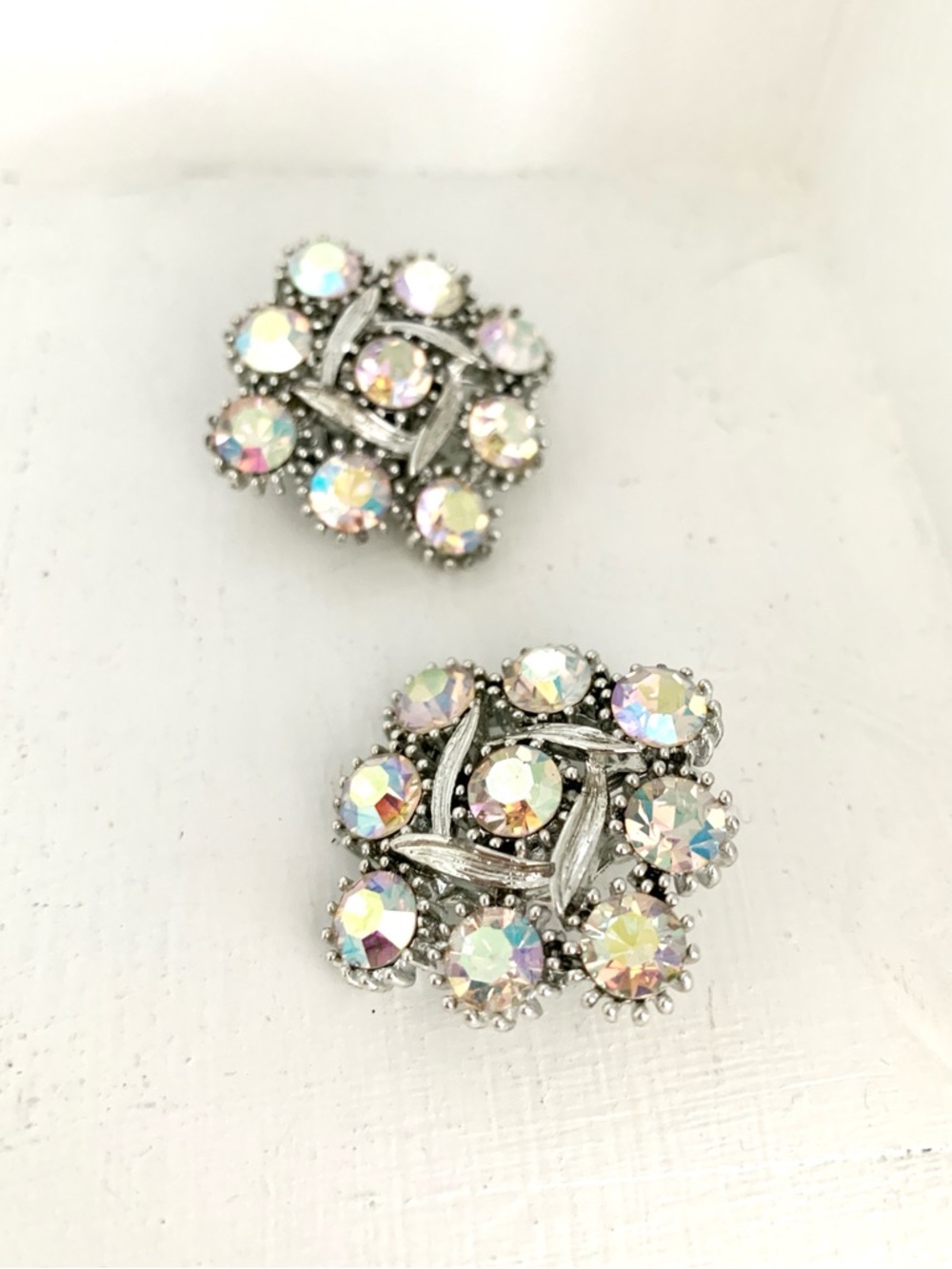 1950s Lisner aurora borealis rhinestone silver tone clip on earrings